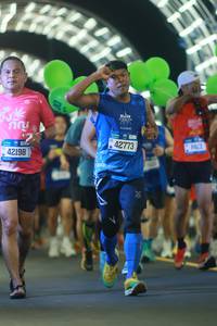 BIB: 42198, 42773, 188
                            <button type="button" onclick="openModal(20657667)" class="btn btn-primary btn-sm float-right btn-popup" data-toggle="modal" data-target=".modal-high-quality">
                        <i class="fas fa-shopping-cart"></i> Add to Cart
                    </button>
                                            <button type="button" onclick="isThisMe(20657667, true)" class="btn btn-success btn-sm float-right btn-popup btn-isme hidden" data-toggle="tooltip" data-placement="bottom" title="นี่คือรูปของคุณใช่ไหม คลิกที่นี่เพื่อเอาเข้าอัลบั้ม">
                        <i class="fas fa-plus"></i> Add to album
                    </button>
                    <button type="button" onclick="isThisMe(20657667, false)" class="btn btn-warning btn-sm float-right btn-popup btn-isnotme hidden">
                        <i class="fas fa-ban"></i> Remove from album
                    </button>